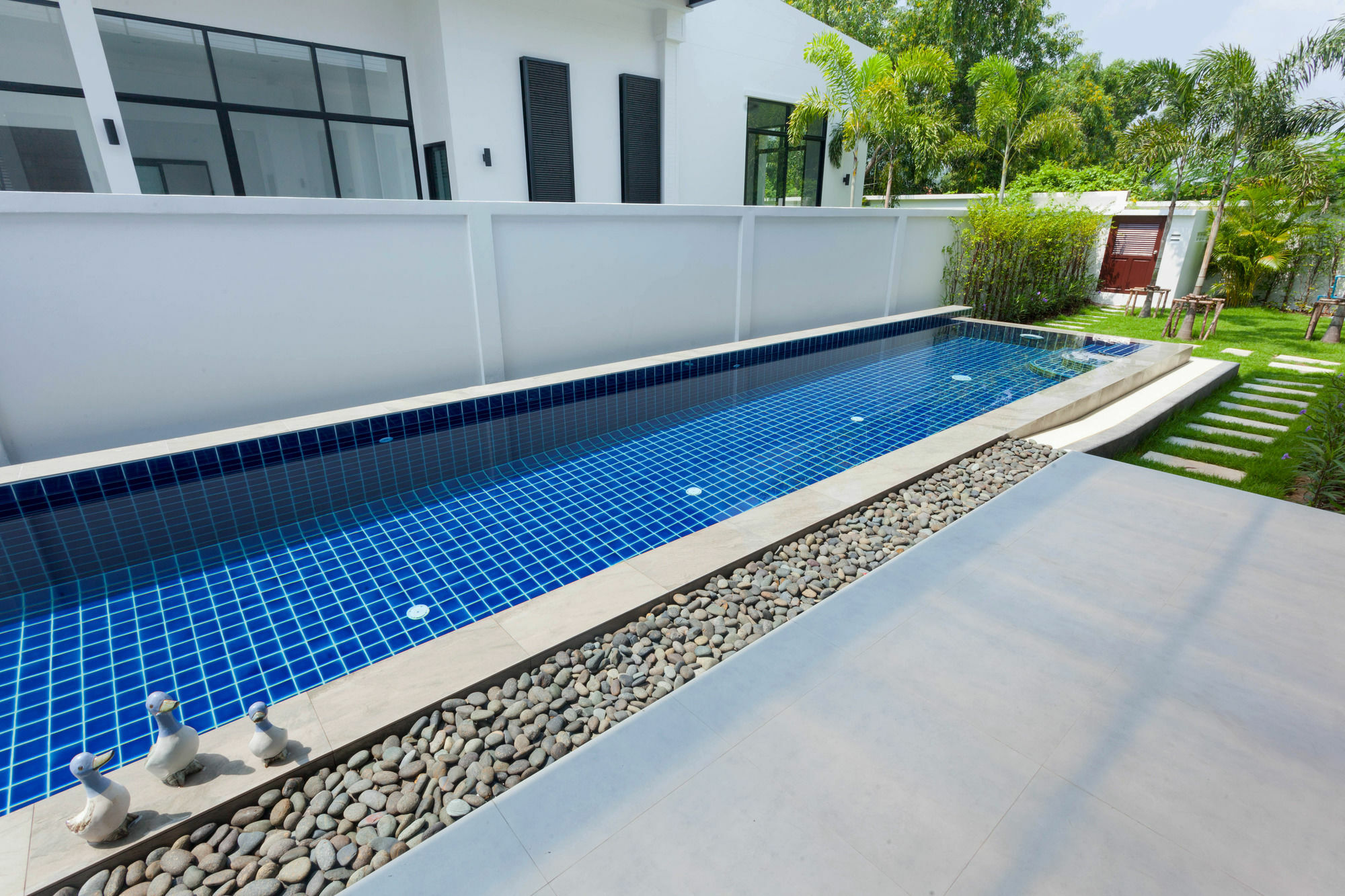 We By Sirin Pool Feriehus *