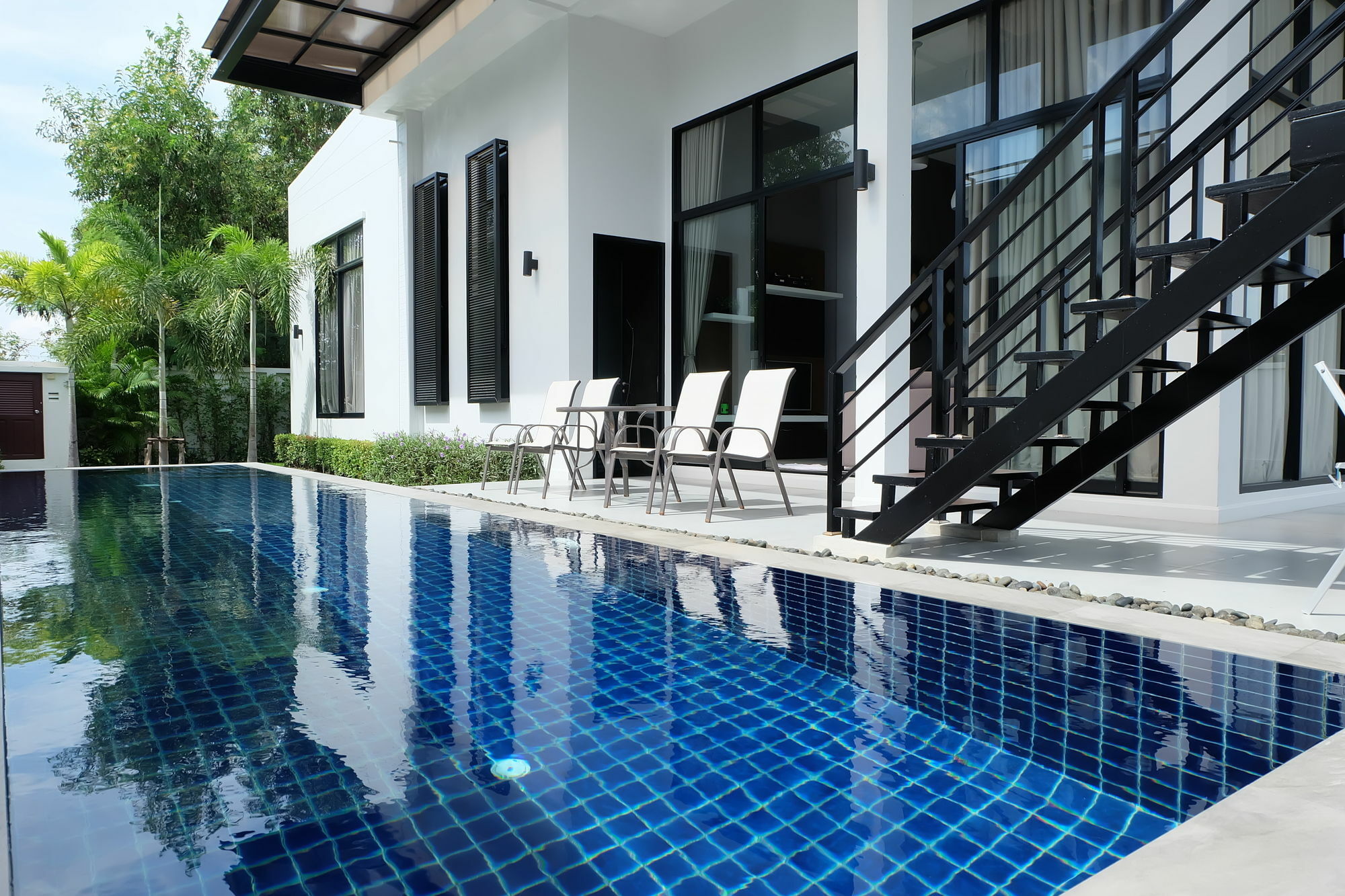 We By Sirin Pool Feriehus